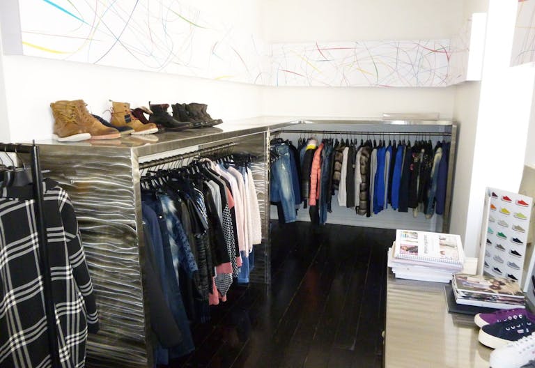 Sophisticated Boutique in Nantes - Image 4