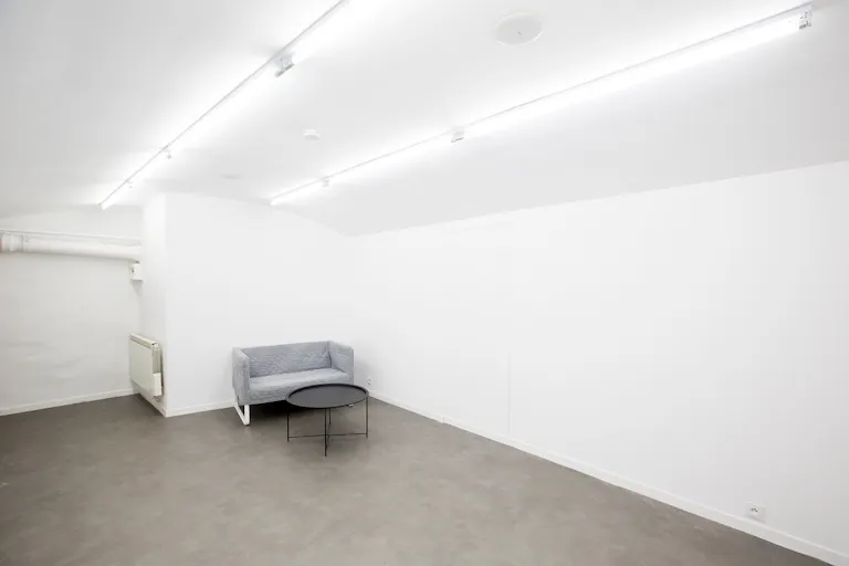Espace au pied du centre Pompidou - Image 4