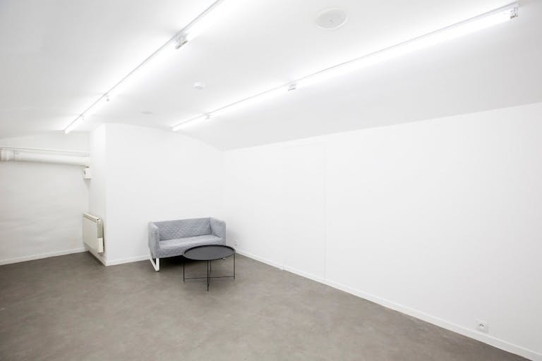 Espace au pied du centre Pompidou - Image 4