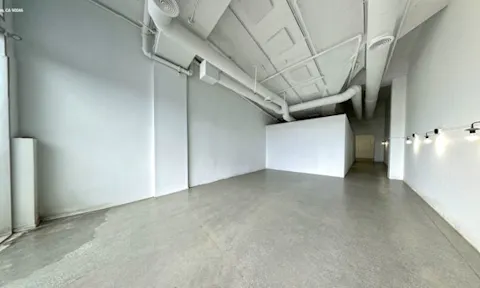 8013 Melrose Avenue - Image 0