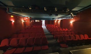 Local commercial d'environ 180m� - A deux pas du Triangle d'Or - Image 4