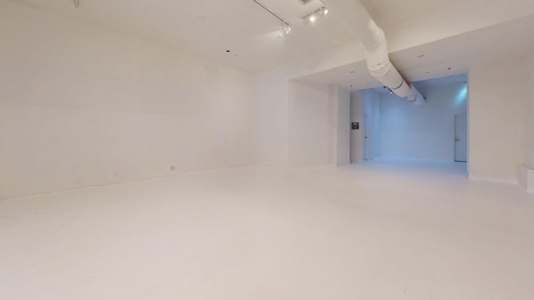 LONG-TERM Howard Street, 25 - Image 2