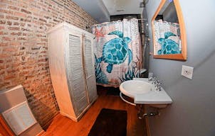 Artsy & Homey Wicker Park Loft - Image 8