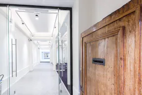 Opening Soon Gallery – 230 m² ERP sous verrière – Haut-Marais - Image 5