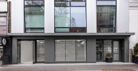 4,500 sq ft Two-Level All-White Storefront in Gramercy - Image 0