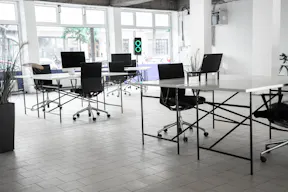 Fan-Community Pop-Up Space in Charlottenburg - Image 10