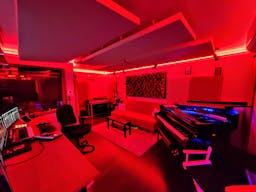 A stunning recording studio!!! - Image 0