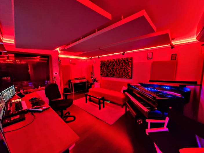 A stunning recording studio!!! - Image 0
