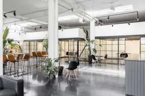 Super cool 280 sqm space in fondazione prada area - Image 2