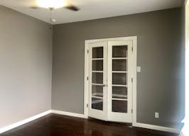 Office/Retail w/Studio Option South of DT - Image 4