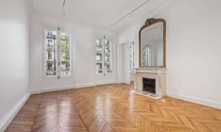 Beautiful Haussmannien Showroom Fashion Week - Image 4