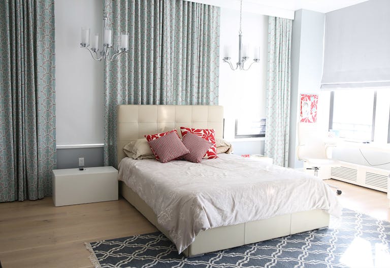 Gorgeous Fifth Avenue Loft - Image 3