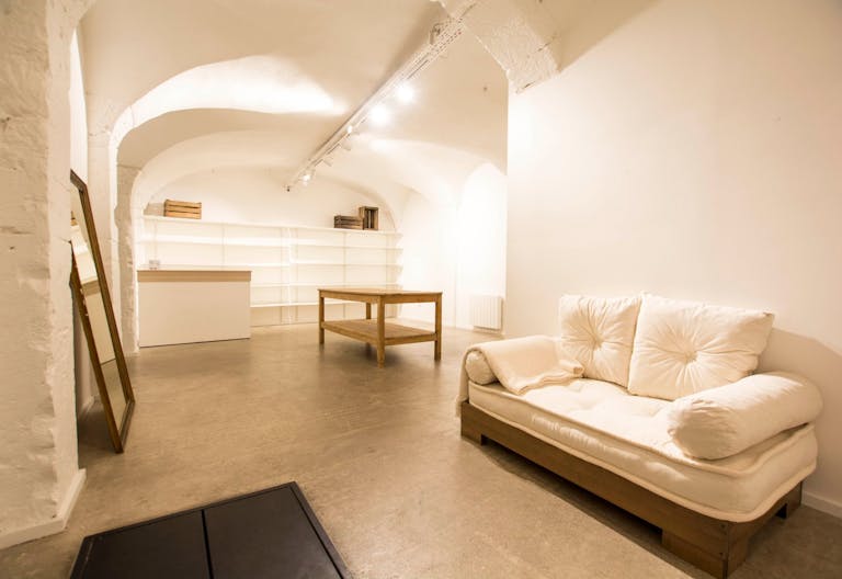 Pop-Up Store for Rent - Lyon Downtown Near Place des Jacobins - Image 2