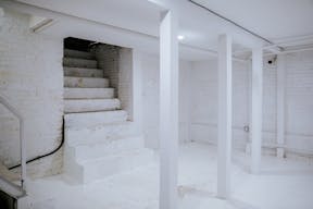 Storefront & Photo Studio w/ Inventory Room (Bed Stuy) - Image 9