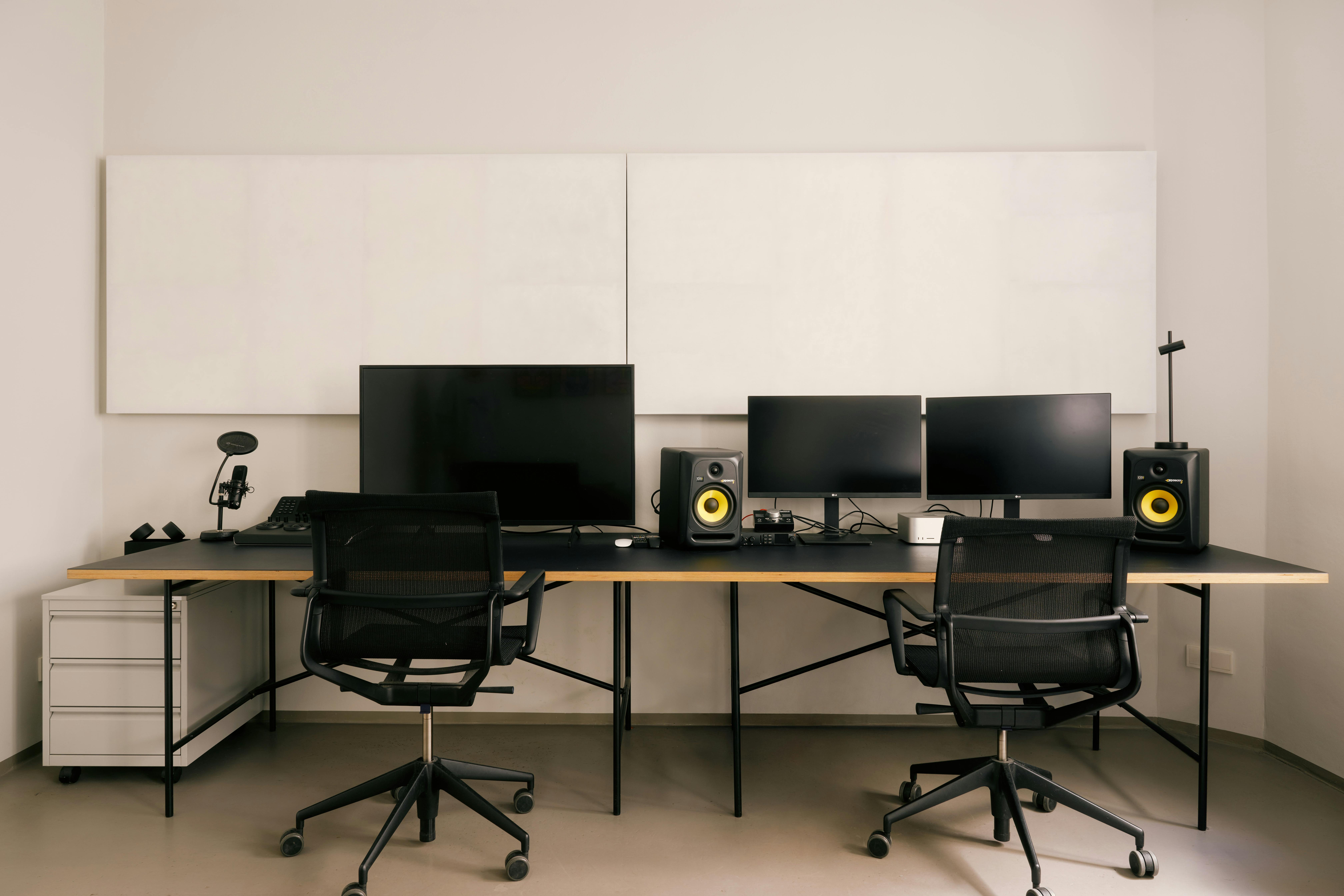 Multi-Purpose Commercial Space in Berlin Mitte