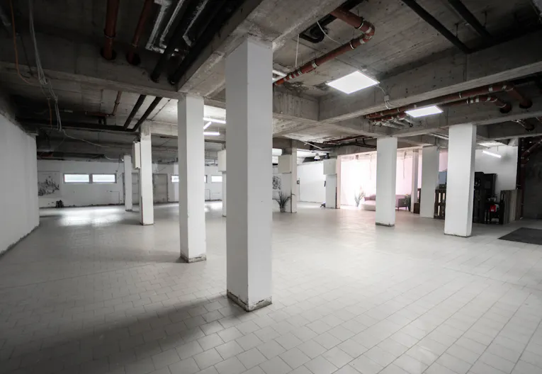 Fan-Community Pop-Up Space in Charlottenburg - Image 4