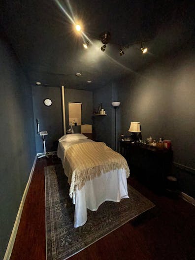 Treatment / Spa Room Available for Rent - Image 3