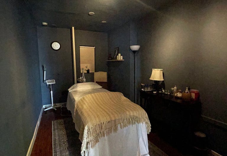 Treatment / Spa Room Available for Rent - Image 3