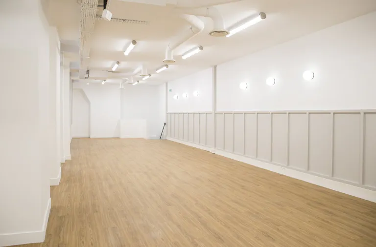 SHOWROOM 150m2 Paris Marais - Image 1