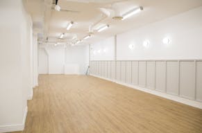 SHOWROOM 150m2 Paris Marais - Image 1