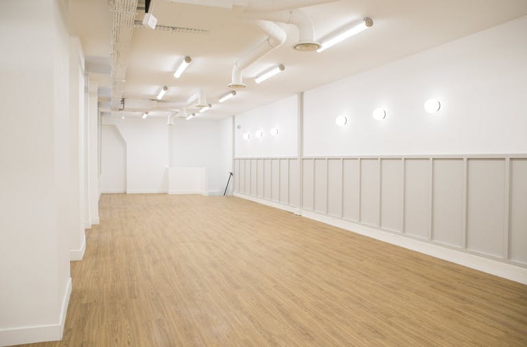 SHOWROOM 150m2 Paris Marais - Image 1