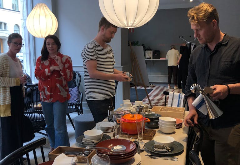 Living Room - Image 4