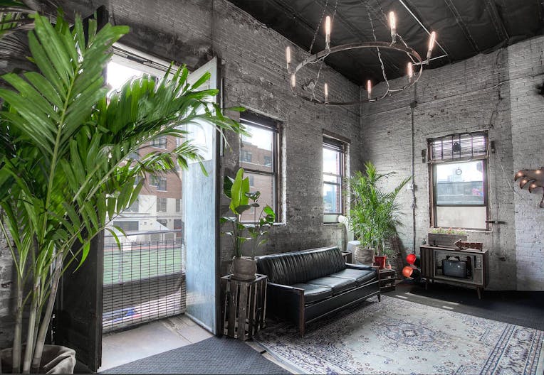 Unique Loft for Intimate Events & Photo / Video Shoots - Image 2