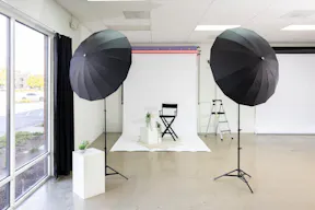 Orange County 1800 sq ft Studio - Image 20