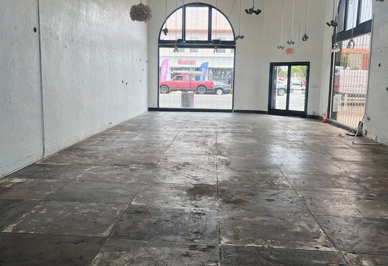 Bright Creative Content Studio on Melrose Ave - Image 0