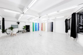 Un showroom 100% modulable dans le haut-Marais avec des volumes industriels. - Image 0