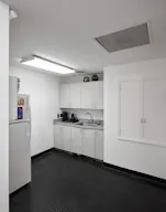 Spacious Art Gallery and Production Studio - Image 4