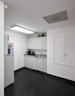 Spacious Art Gallery and Production Studio - Image 4