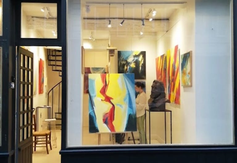 Rue de Bourgogne Pop Up Boutique - Image 0