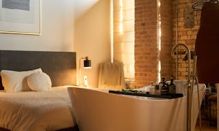 Beautiful, Calming, Industrial Studio-Store Perfect for Minimalist Lovers! - Image 9