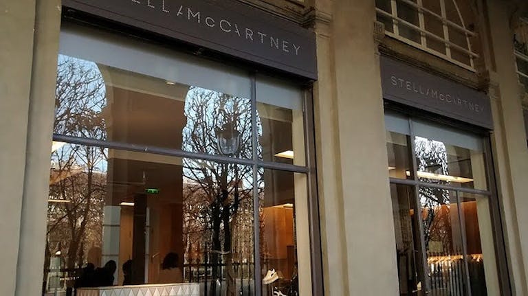 Stunning Shop of 204m2 - Jardins du Palais Royal Paris - Image 2