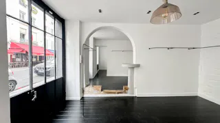 Elégant Pop-Up Store, secteur du Bon Marché  - Image 2