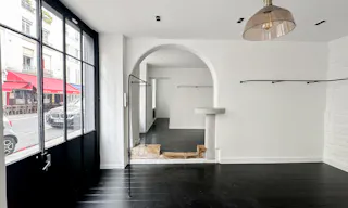 Elégant Pop-Up Store, secteur du Bon Marché - Image 2