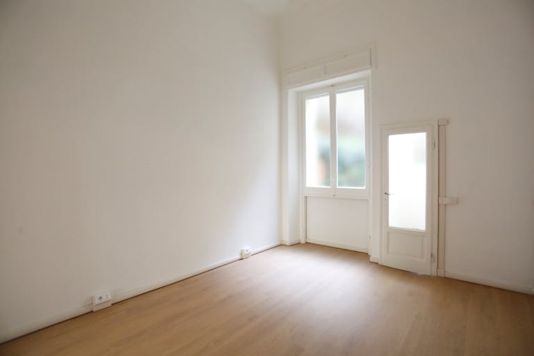 POP UP SPACE Gola Art Gallery Milano Navigli - Image 0