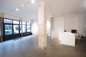 Grande galerie pour exposition ou pop-up dans le quartier Saint-Maur/Voltaire - Image 10