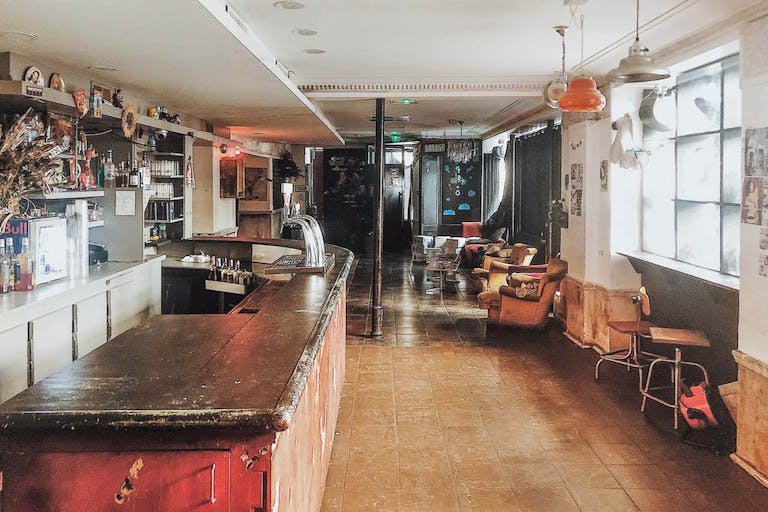Bar/ Restaurant in Oberkampf - Image 2