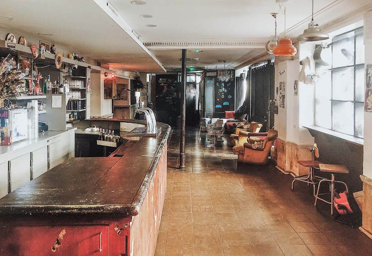 Bar/ Restaurant in Oberkampf - Image 2