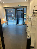Un espace pop-up parfait dans une jolie rue commerçante  - Image 4