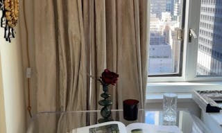 Bohemian meets Vintage apartment - Natural Light, Mantle & Brass Vintage Pieces - Image 4