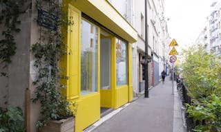 Pop-up gallery store in Paris, Belleville - Image 24