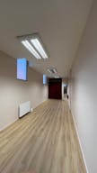 Dynamic Pop Up Boutique in Lyon - Image 4