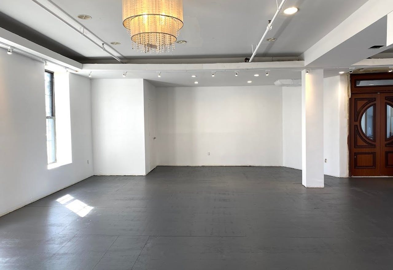 Dynamic NYC Studio Space - Image 0