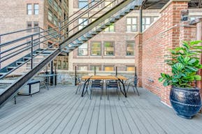 Rooftop with Multiple Indoor Breakout Areas - Image 6