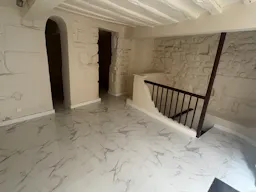 Elégant Showroom Boutique Ephémère in Paris - Image 6