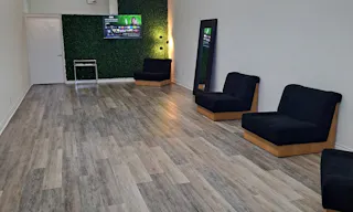 Inglewood's Entertainment District Studio - Image 5