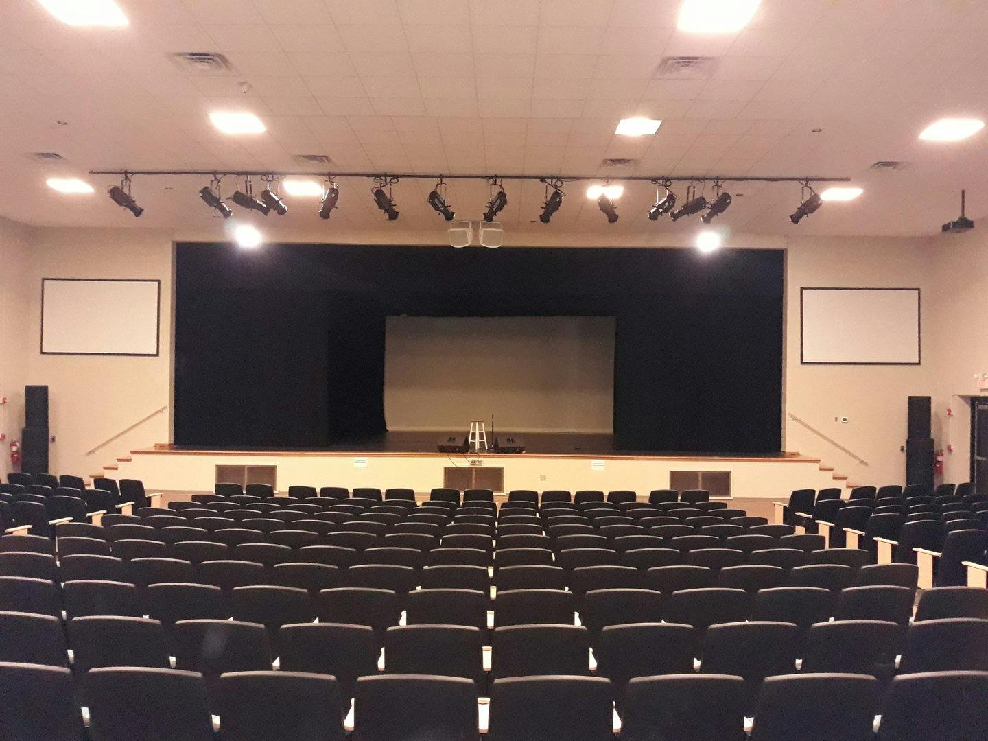 Large AV Theater and Multipurpose Event Space in Liberty